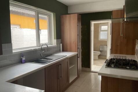 Kitchen Vacant