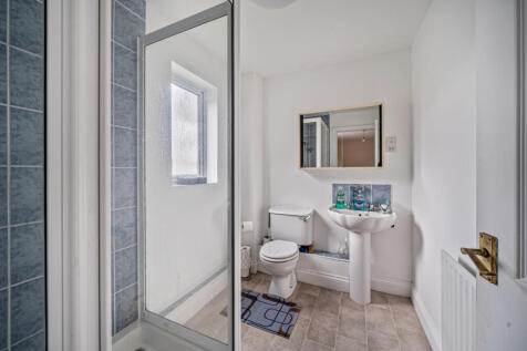 1376972-2-691320e...