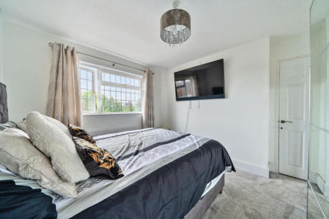 1323976-4-6875294...