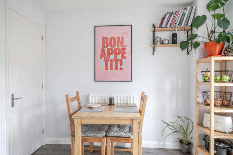 1384751-24-692971...