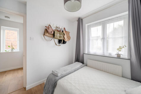 1384751-14-692970...