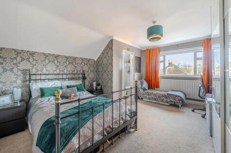 1387099-1-6932b01...