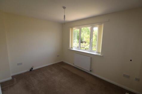 BEDROOM.JPG