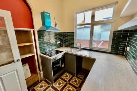 KITCHEN 2.jpg