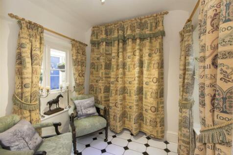 Entrance Porch
