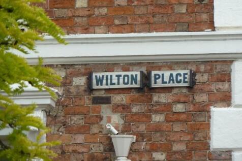 13 Wilton Place Sign (1).JPG