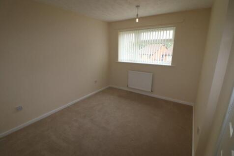 BEDROOM.JPG