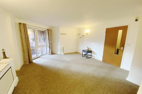 Lounge/Dining Rm