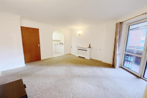 Lounge/Dining Rm