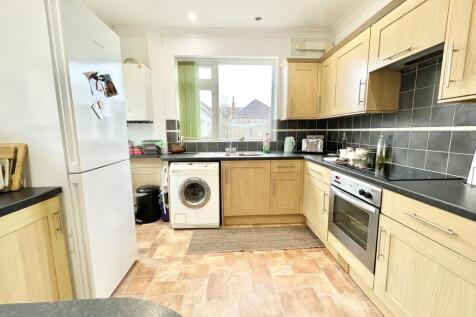 Kitchen (3).jpeg
