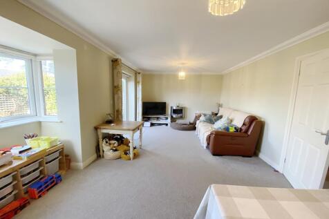 Lounge/Dining Rm