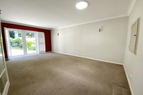 Lounge/Dining Rm