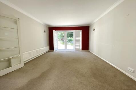 Lounge/Dining Rm