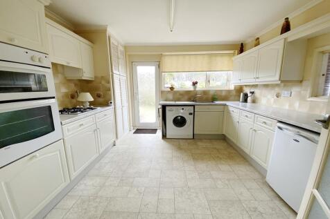 Kitchen/Breakfast Rm
