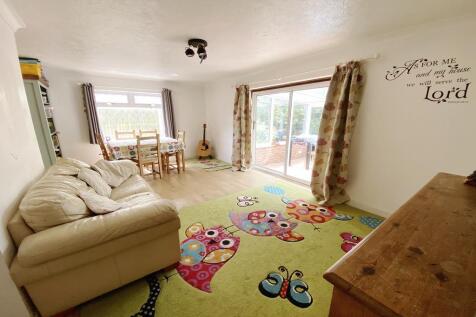 Lounge/Dining Rm