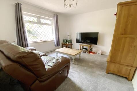 Dining Rm/Bedroom