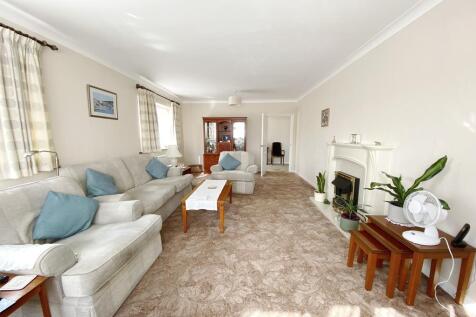 Large Lounge