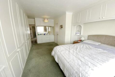 Fitted wardrobes
