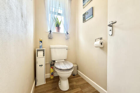 Separate WC