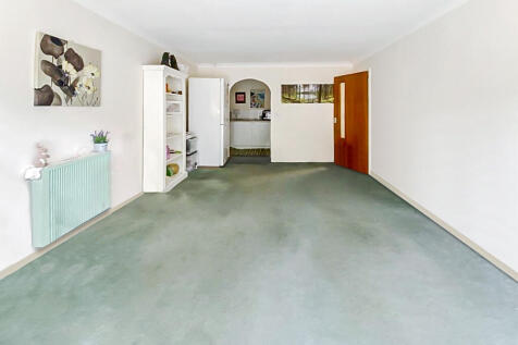 Lounge/Dining Rm