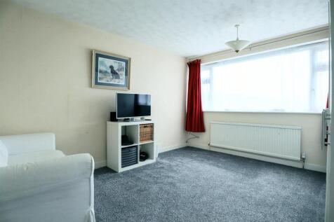 Bedroom 2.jpg