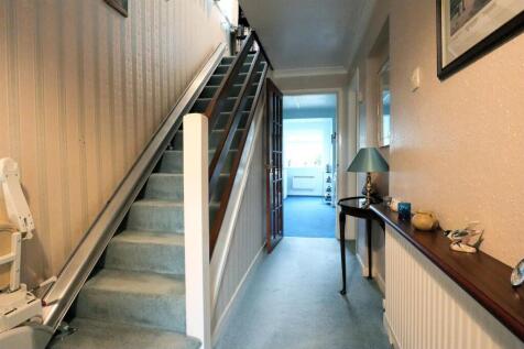Hallway.jpg