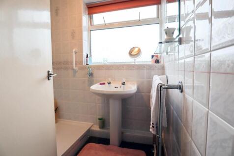 Shower room.jpg