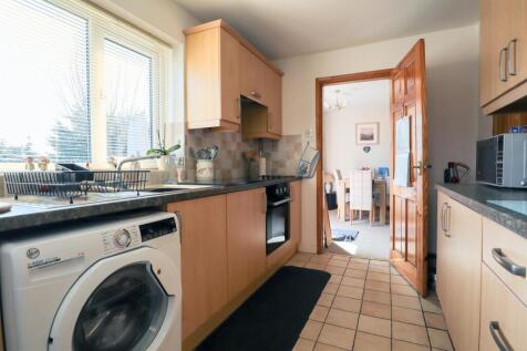 Kitchen (2).jpg