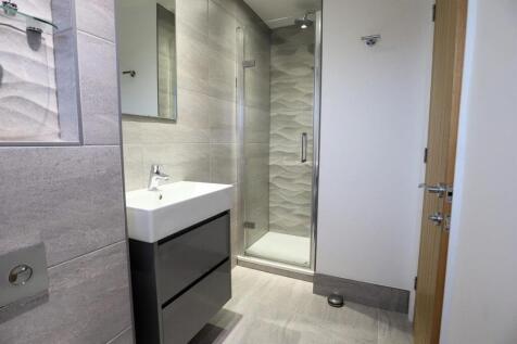 Ensuite (2).jpg
