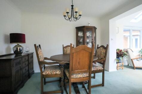 Dining room.jpg