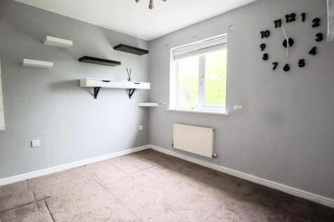 Bedroom 4.jpg