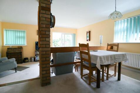 Dining area.jpg