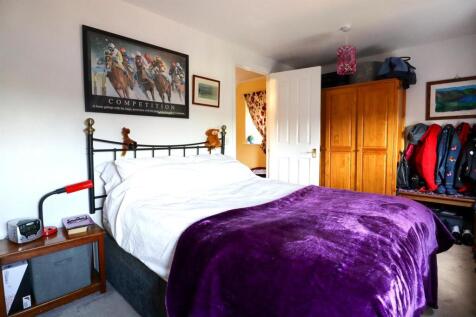 Bedroom 2.jpg