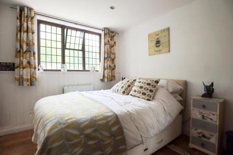 Bedroom 2.jpg