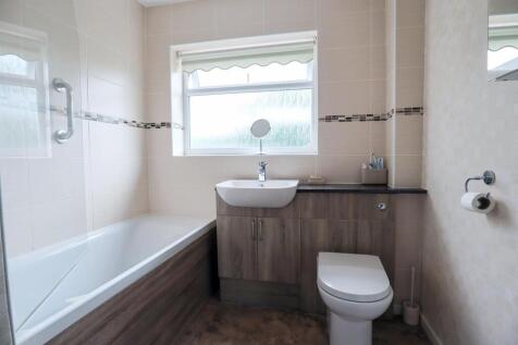 Bathroom.jpg