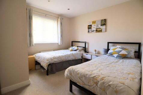 Bedroom 2.jpg