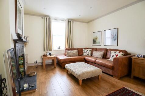 Sitting room (2).jpg