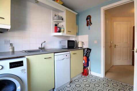 Kitchen (2).jpg