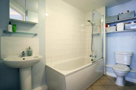 Bathroom.jpg