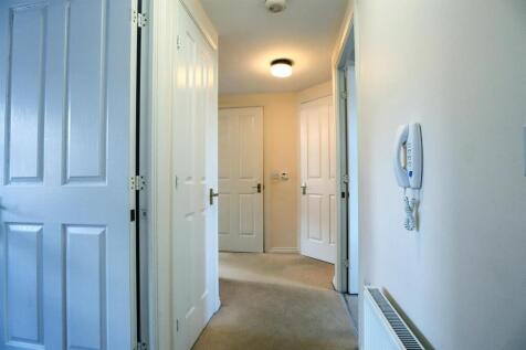 Hallway.jpg