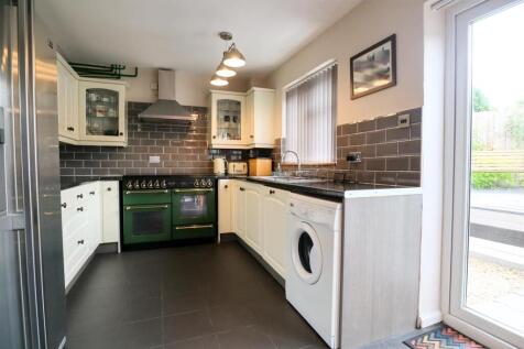 Kitchen (2).jpg