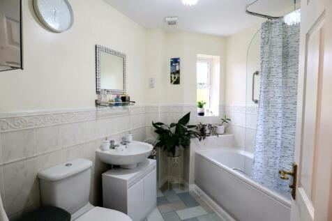 Bathroom.jpg