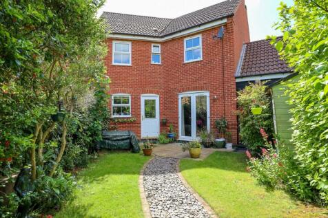 Rear garden 2.jpg