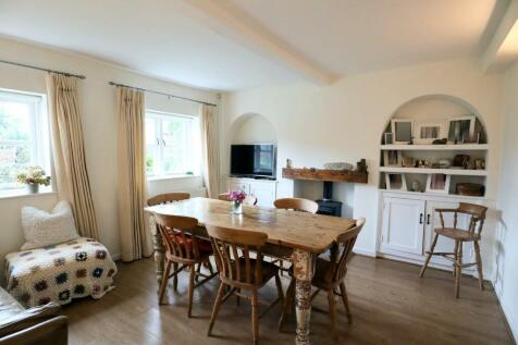 Dining room.jpg
