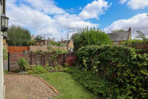 Front garden (2).jpg