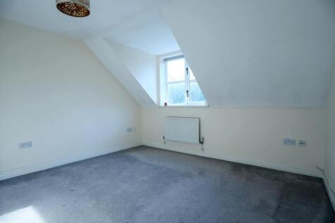 Bedroom 1.jpg