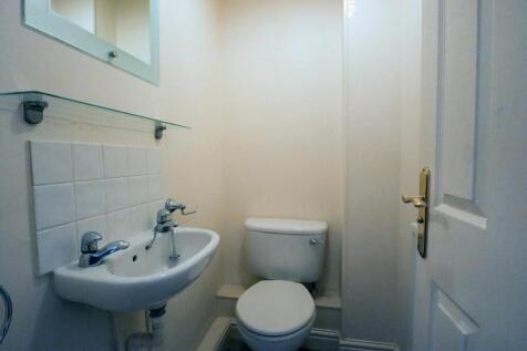 First floor WC.jpg
