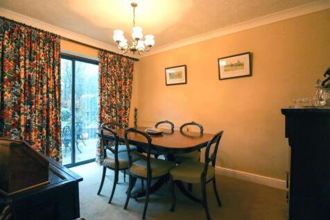 Dining room.jpg