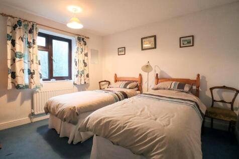 Bedroom 2.jpg