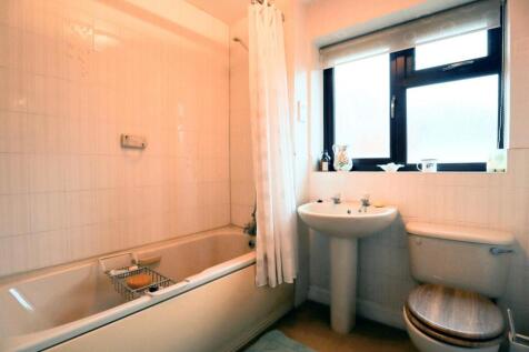 Bathroom.jpg